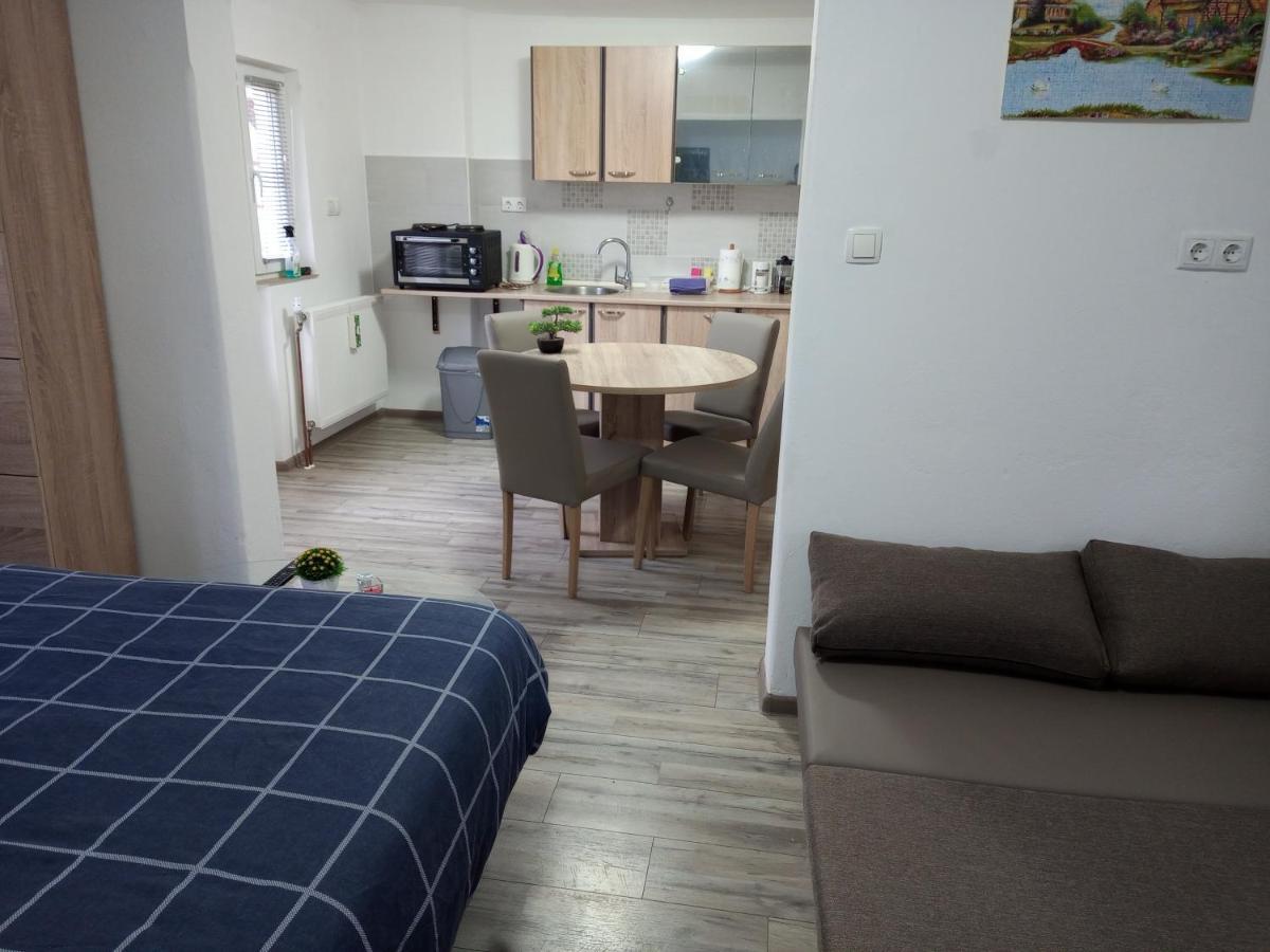 Apartman Borna Otocac Exterior photo